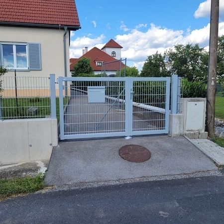 Einfahrtstor